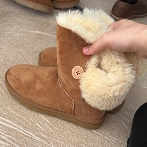 Women's Ugg classic shirt single Bailey button boots